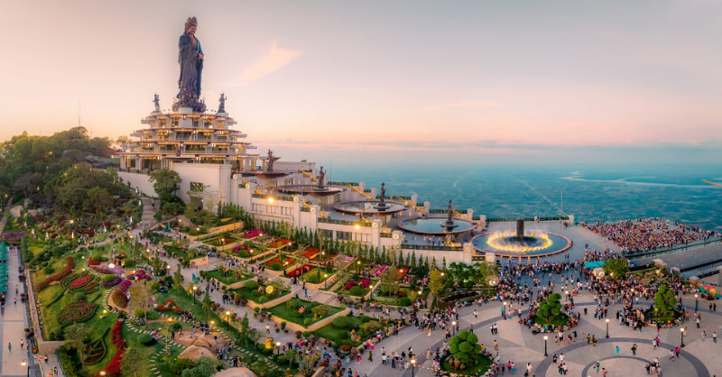 Du lịch núi Bà Đen