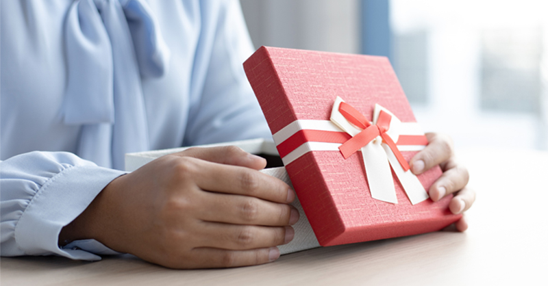 Gợi ý quà tặng 20/10 cho cô giáo ý nghĩa, thay lời tri ân sâu sắc