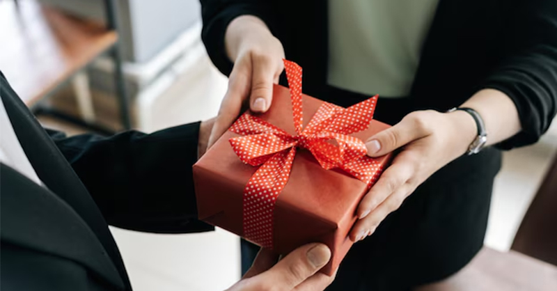 Gợi ý quà tặng 20/10 cho khách hàng, đối tác nữ tinh tế và chuyên nghiệp