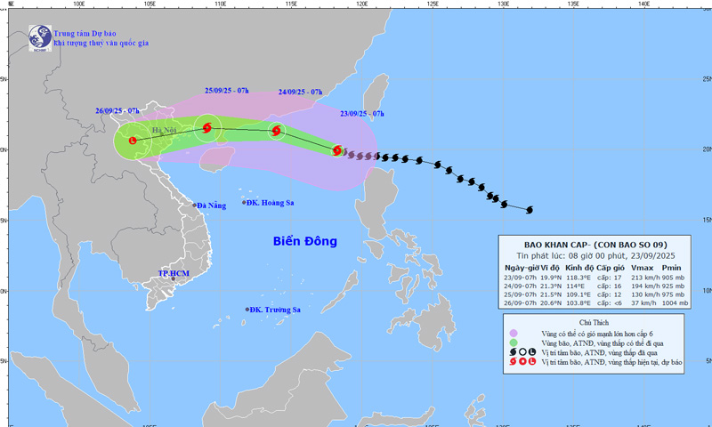 Tâm bão Ragasa nằm tại khoảng 19.9° Vĩ Bắc, 118.3° Kinh Đông