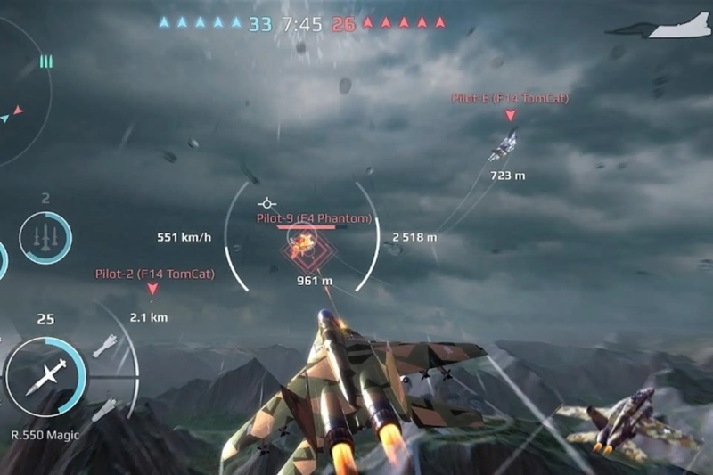 Giao diện chiến đấu không trung với tiêm kích hiện đại trong game