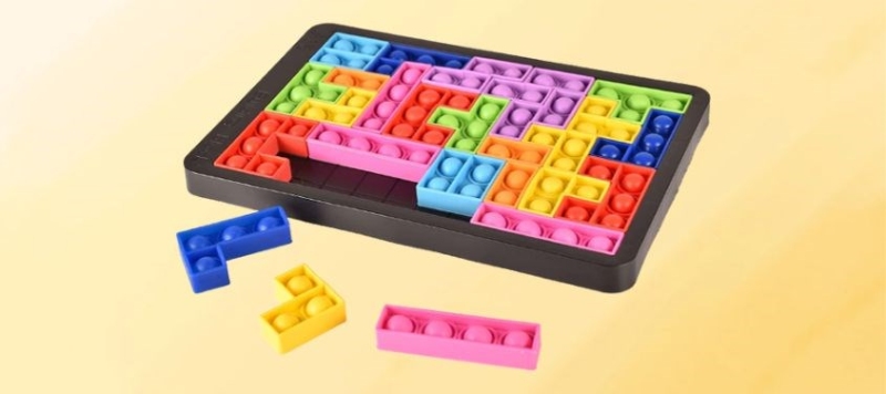 Bộ xếp hình màu sắc giúp bé phát triển tư duy