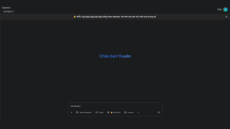 Truy cập vào Gemini để tạo ảnh cầm ly cafe trong thang máy