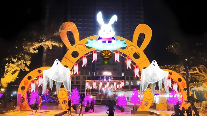 Quan cảnh công viên Lê Thị Riêng trong dịp lễ hội Halloween