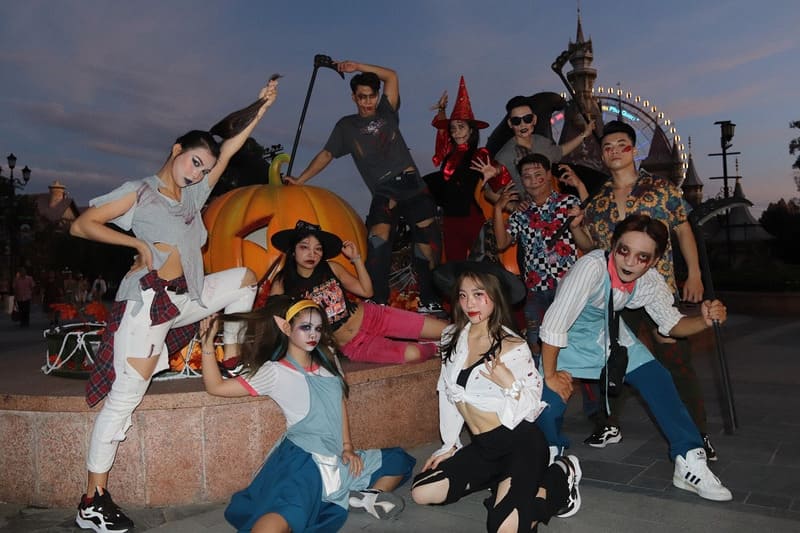 Hóa thân thành những nhân vật ma mị trong Halloween