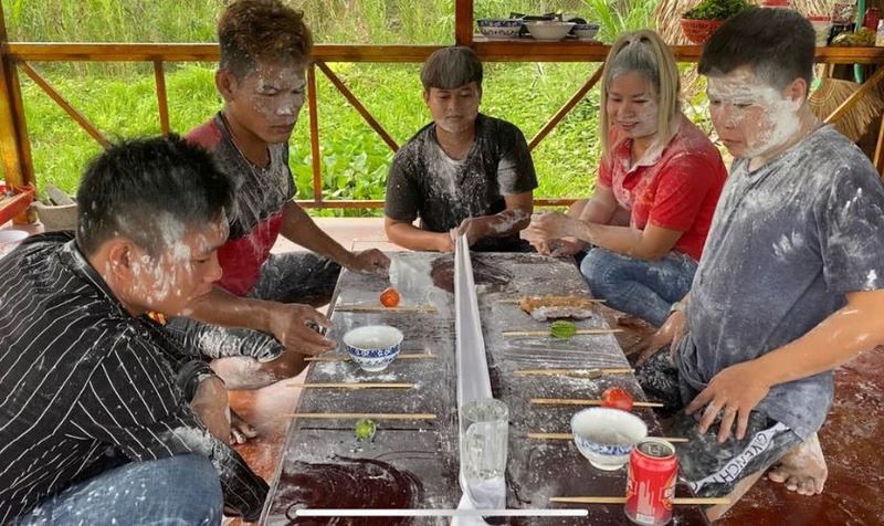 Trò chơi khéo tay kéo giấy