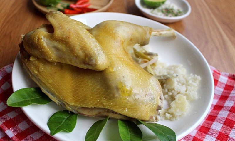 Gà hấp muối sả