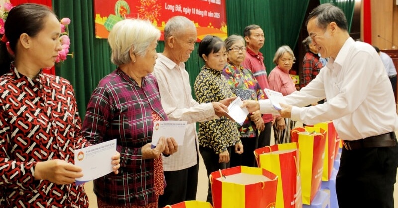 6 Ý tưởng quà Tết cho người nghèo ý nghĩa và thiết thực nhất