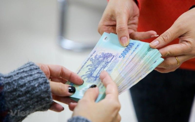 Tiền thưởng Tết món quà tết cho nhân viên