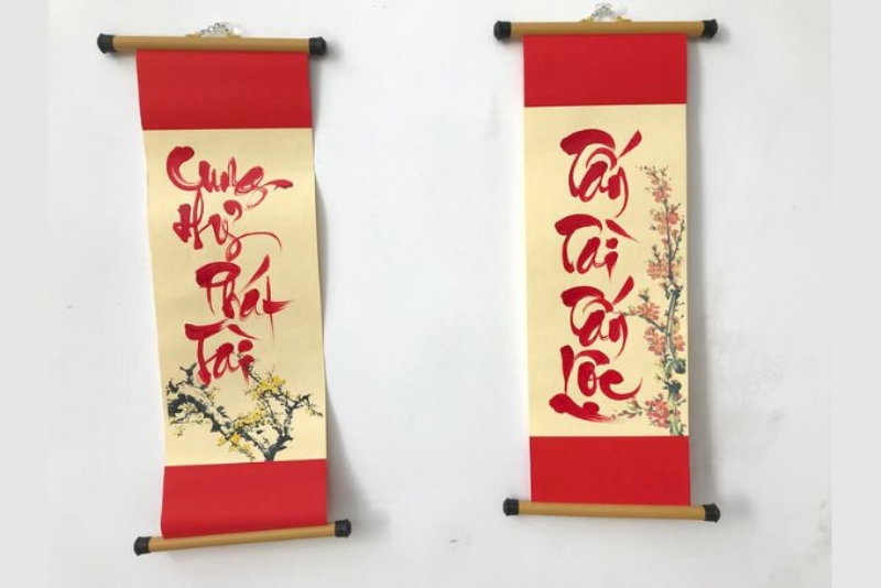 câu đối đỏ chữ thư pháp treo tường