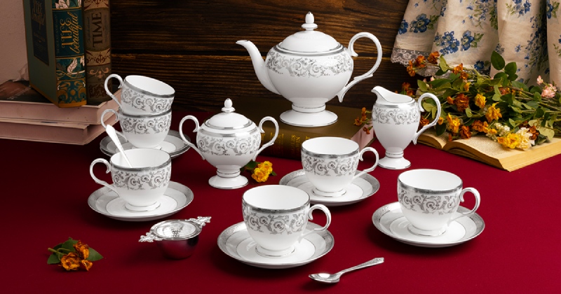bộ ấm trà sứ trắng họa tiết xám